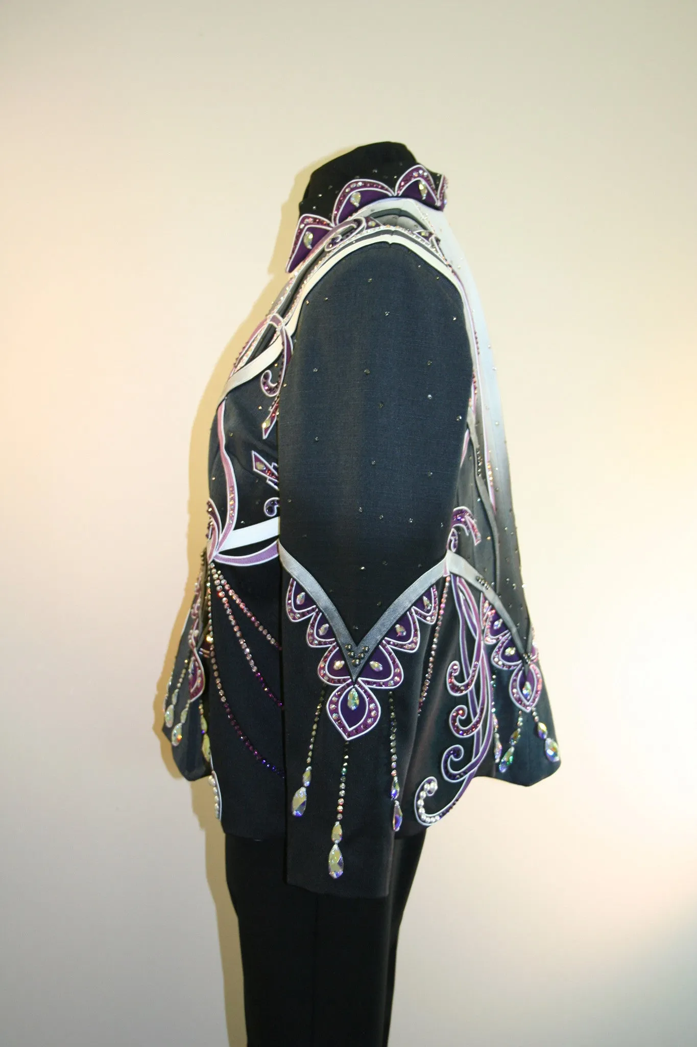 Budget Black and Purple Showmanship Outfit, Ladies XL, 1897AB