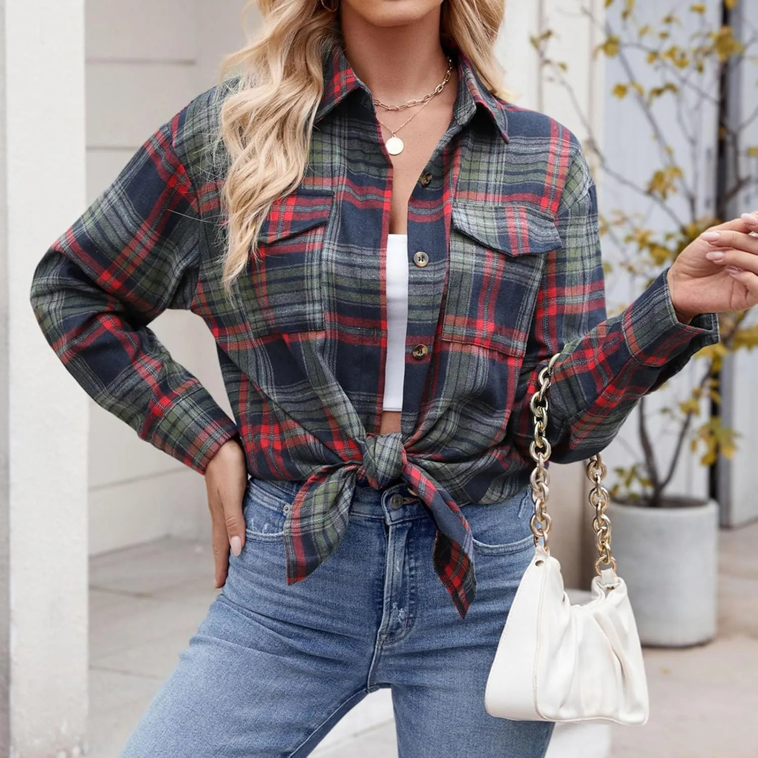 Flannel Plaid Shirts for Women Oversized Button Down Lapel Blouse Tops Long Sleeve Loose Casual Jackets with Pockets
